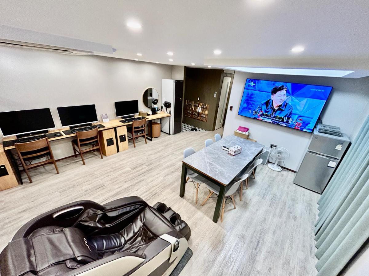 Series Hotel Gyeongju Bagian luar foto