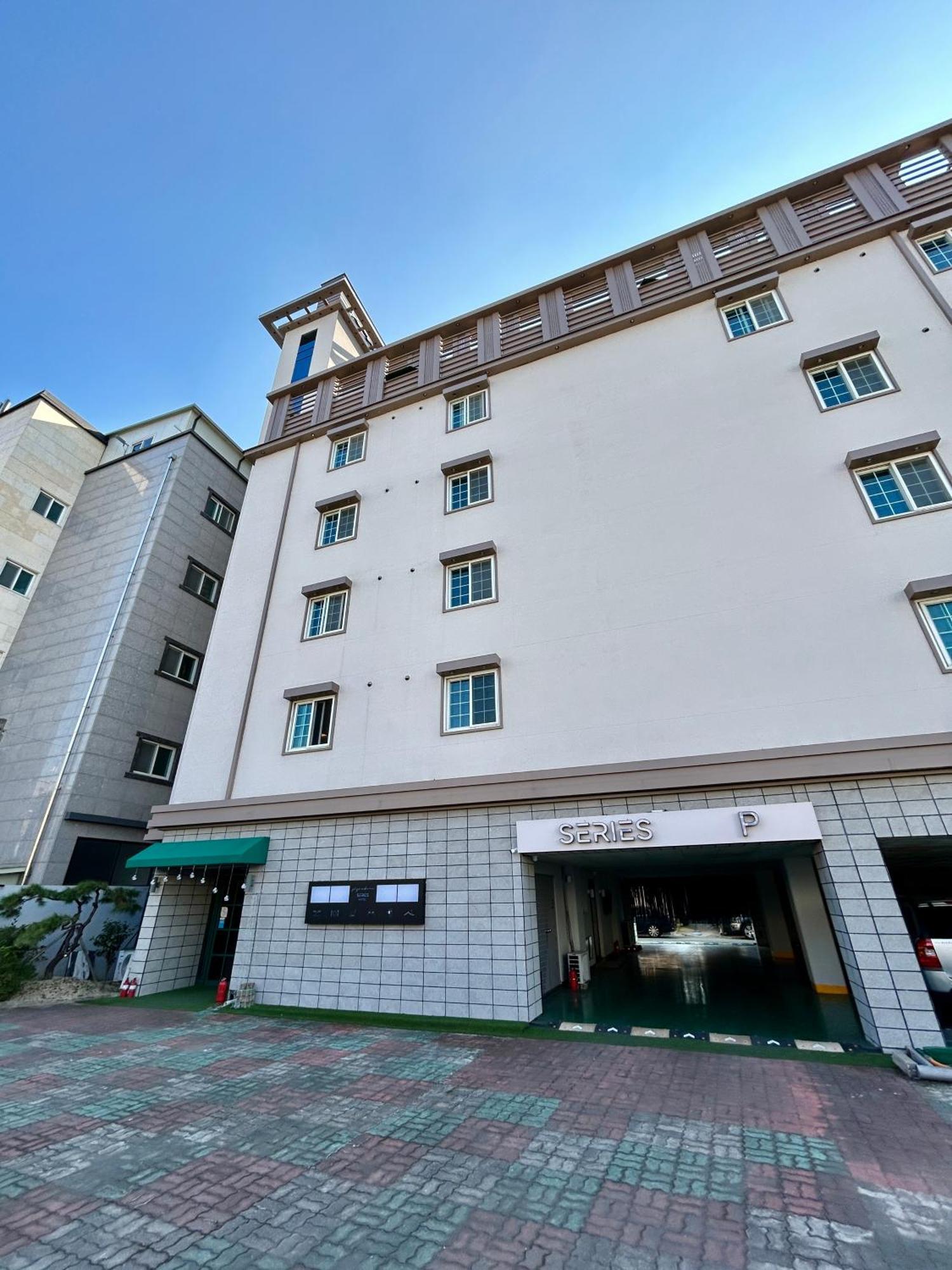 Series Hotel Gyeongju Bagian luar foto